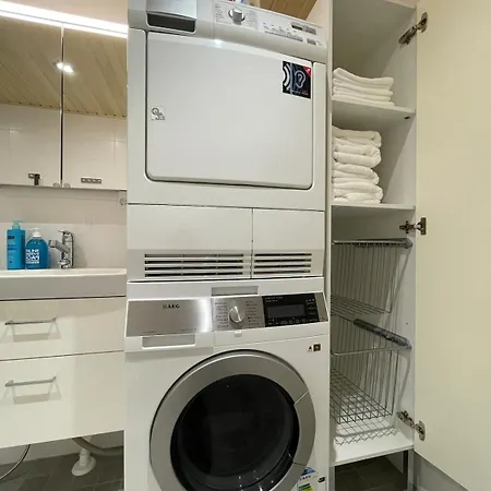 Penthouse Sauna Myyrmanni Апартаменты *