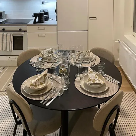 Penthouse Sauna Myyrmanni Апартаменты *